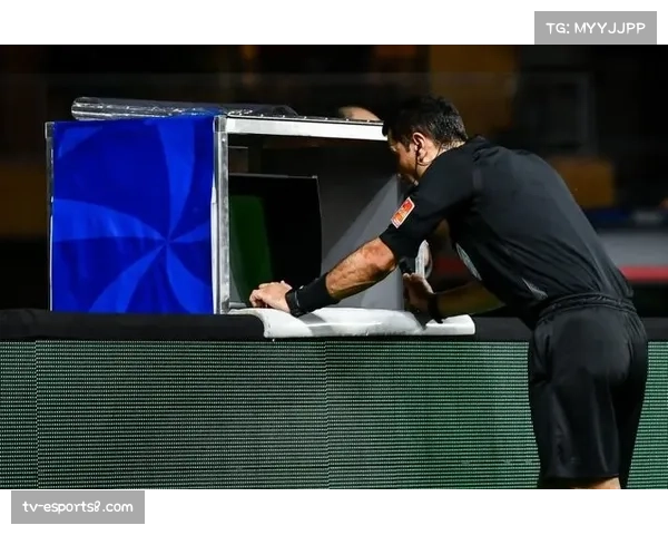 VAR多次介入判罚，德甲科技应用常态化